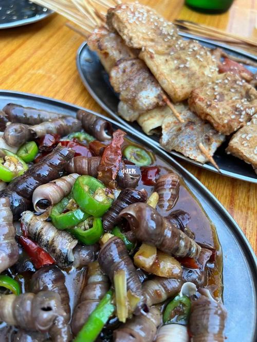 探索点点小吃美食的世界