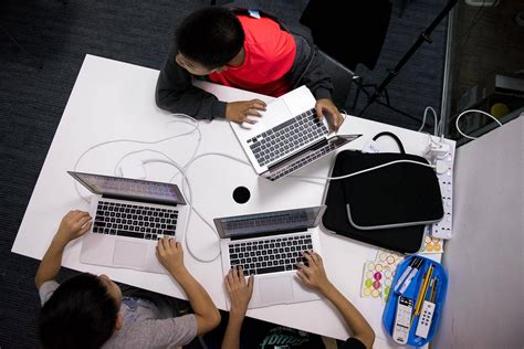 小白学哪种软件编程比较好